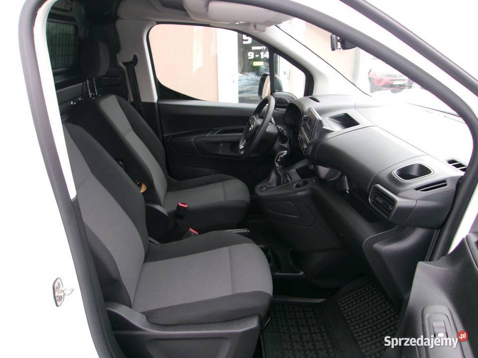 Opel Combo Cargo 15 d Blaszak Serwis Dolna Grupa