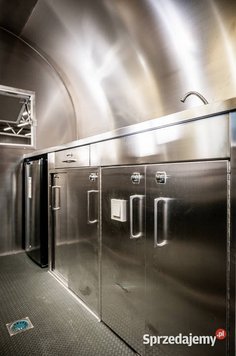 przyczepa gastronomiczna EasyGo 220 handlowa Jarocin