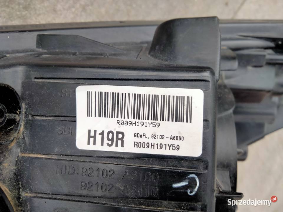 HYUNDAI I30 1215 lampa reflektor prawy przod prawe Dęblin