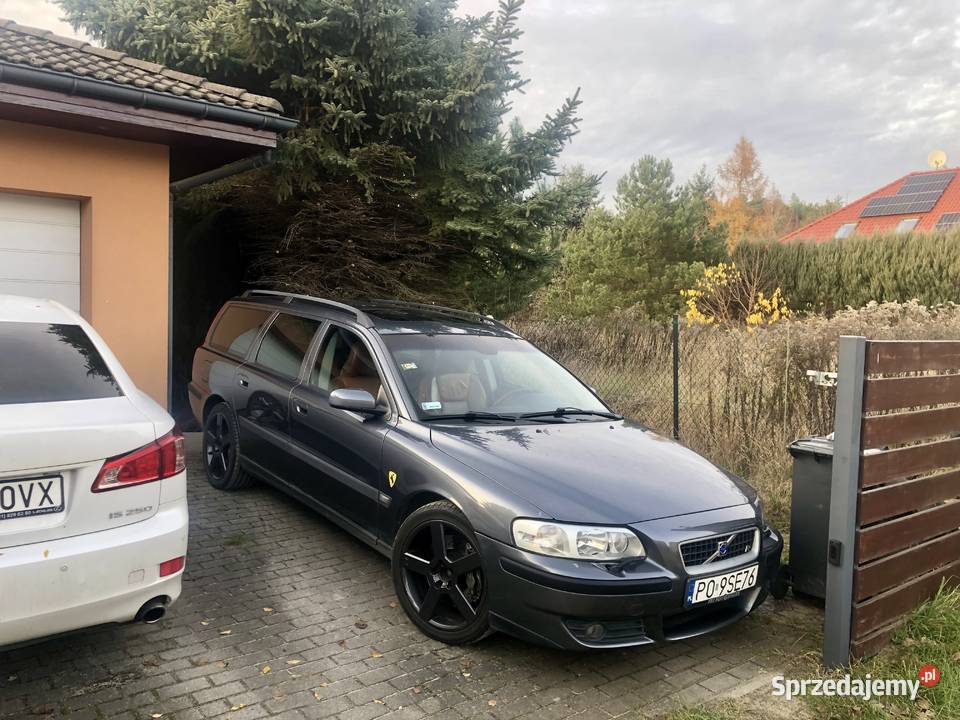 Volvo V70R z ręczną skrzynią zatulejowaniu w FSV Poznań