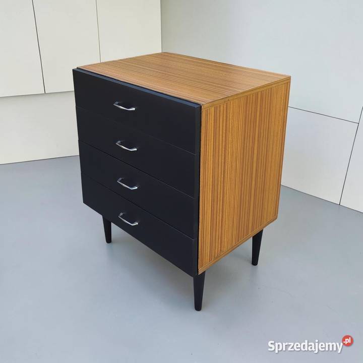 Komoda z PRL Wyszkowska Fabryka Mebli model K