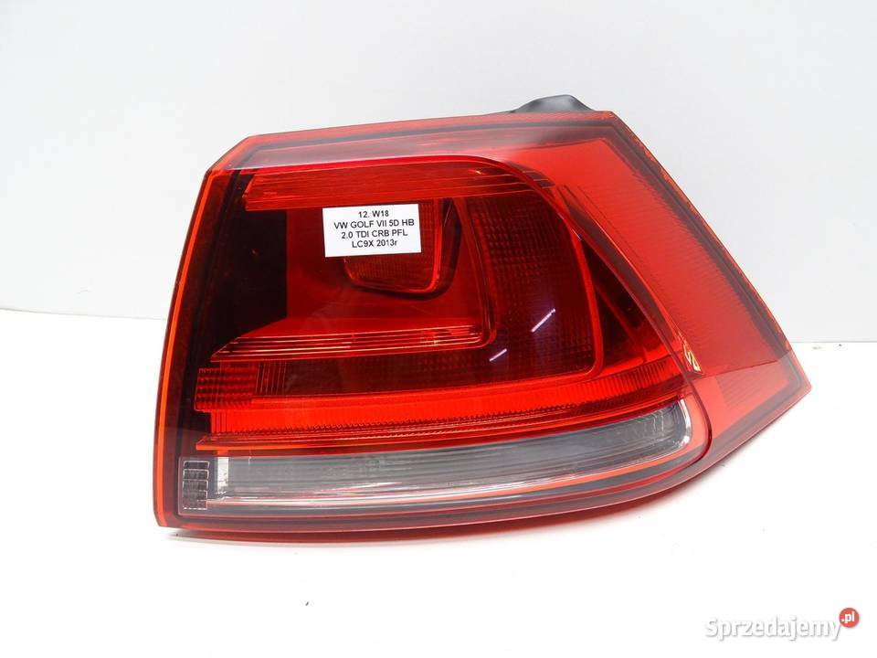 LAMPA PRAWA PRAWY TYŁ TYLNA W BŁOTNIK 5G0945096M Lampy tylne