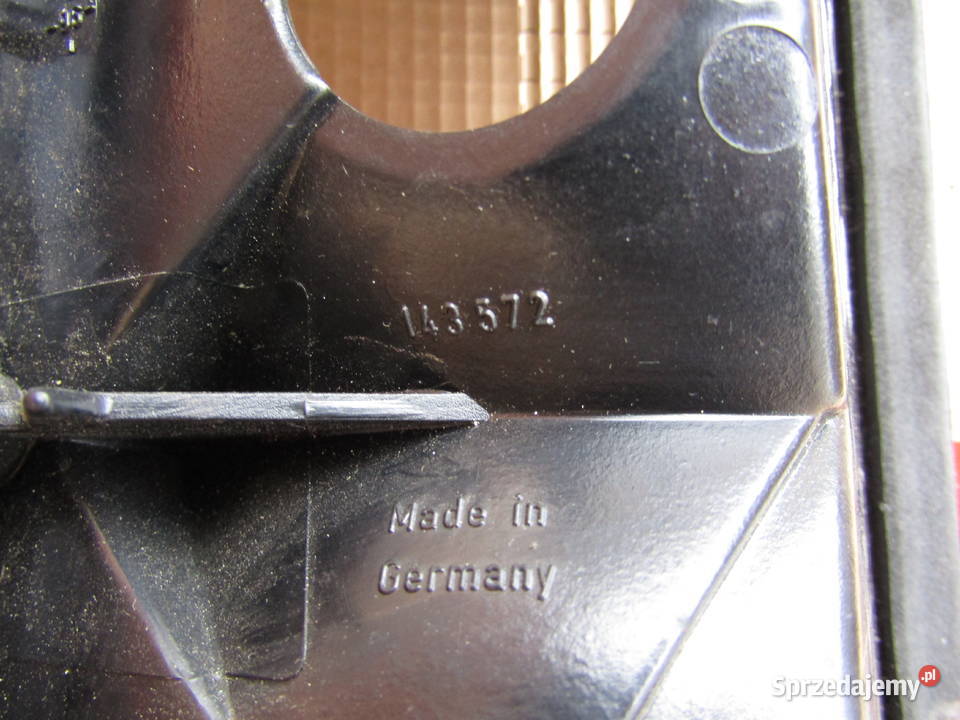 LAMPA TYLNA PRAWA OPEL OMEGA B KOMBI 143575 Mysłaków