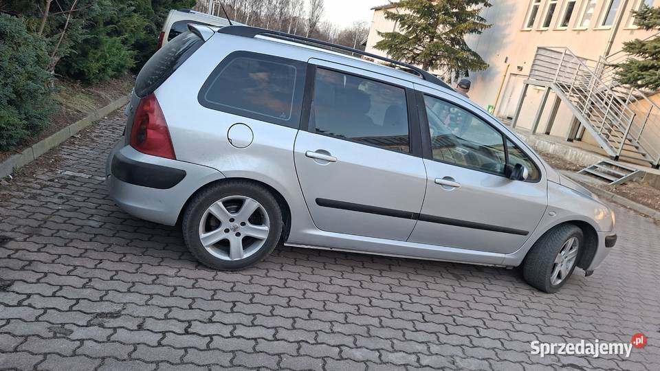 Sprzedam Pegout 307 SW 20 benzyna z gazem Rok produkcji 2002 dolnośląskie Świerzawa