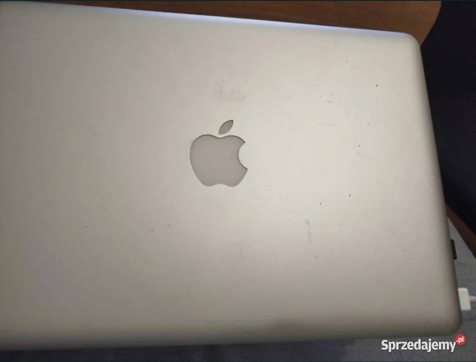 MacBook A1278 sprawny Ubuntu 24043 SSD 128 GB sprzedam