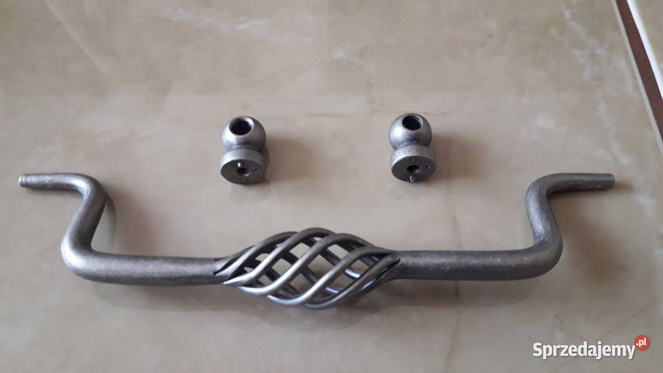 Stylowe metalowe uchwyty do mebli Anglia Janów Lubelski