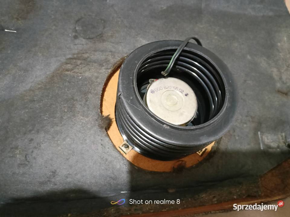 Mercedes 190 W201 tylna półka przedlift kremowa Części samochodowe Skarżysko-Kamienna