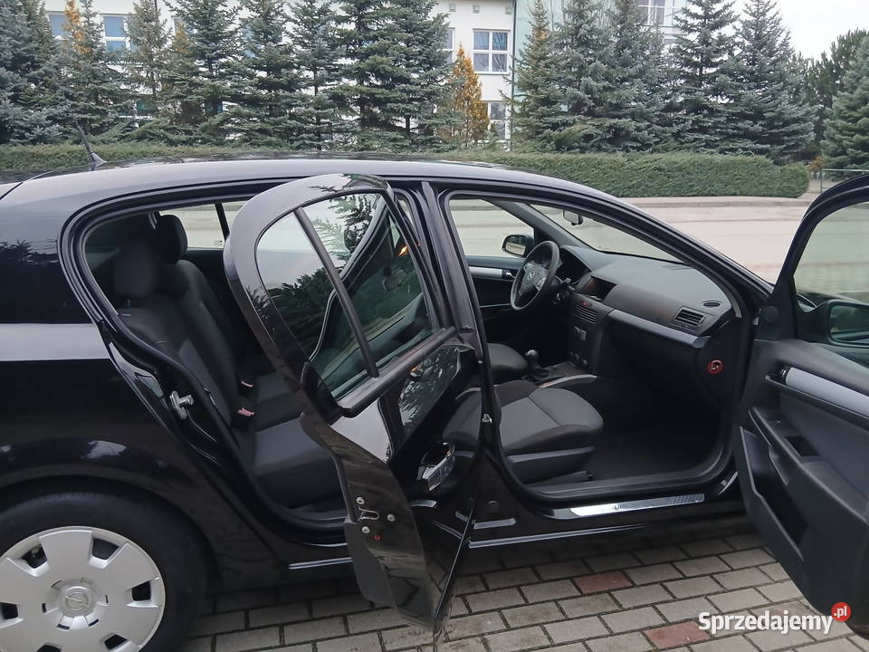 Opel Astra h 2006 16 klimatyzacja Zarejestrowany w Polsce Ciechanowiec