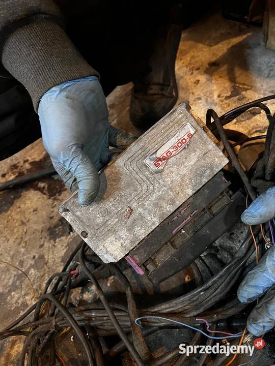 Instalacja gazowa STAG zdemontowana z BMW E36 R6 Piasek