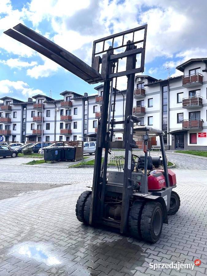 Wózek widłowy TOYOTA 35 t Wadowice sprzedam