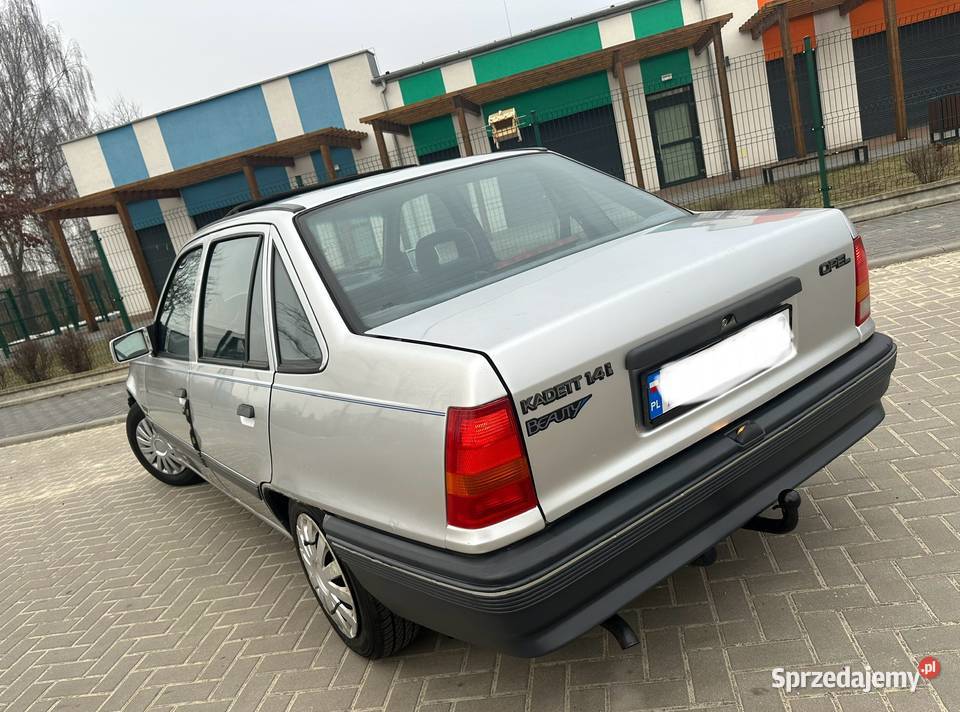 Opel Kadett 14i KAT Beauty 1990r Sedan Ostrów Wielkopolski