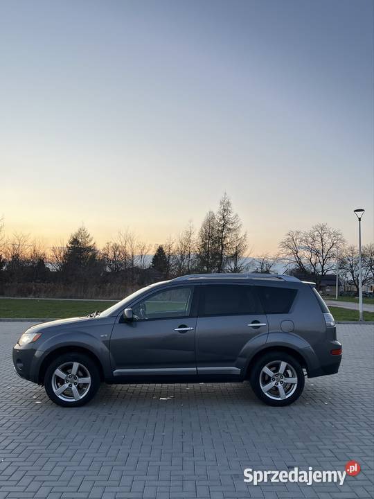 Mitsubishi Outlander 2 Motoryzacja