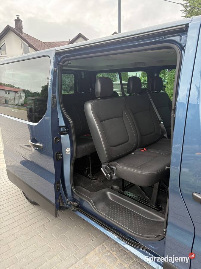 RENAULT TRAFIC 16 dCi 121 2018 8 OSÓB 6 BIEGÓW światła przeciwmgielne Dolna Grupa