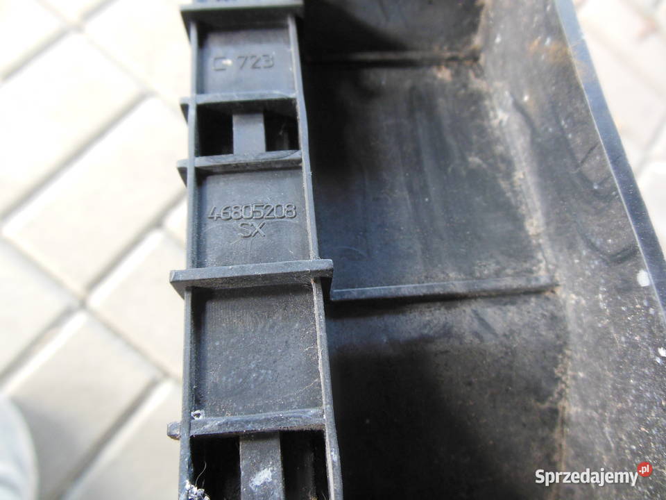 Kanalik prowadnica szyby drzwi przednich lewych sprzedam