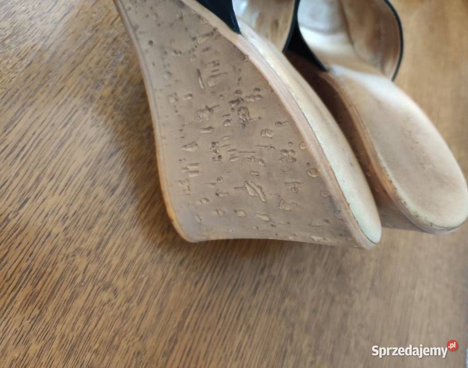 klapki skórkowe skórzane na koturnie Ryłko sprzedam