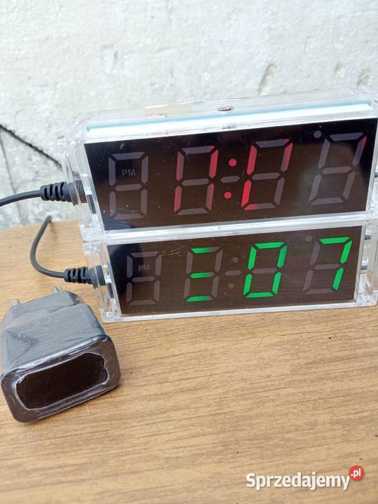 Sprzedam zegar cyfrowy wyświetlacz LED 26 mm tworzywo sztuczne Wyposażenie wnętrz Chorzów