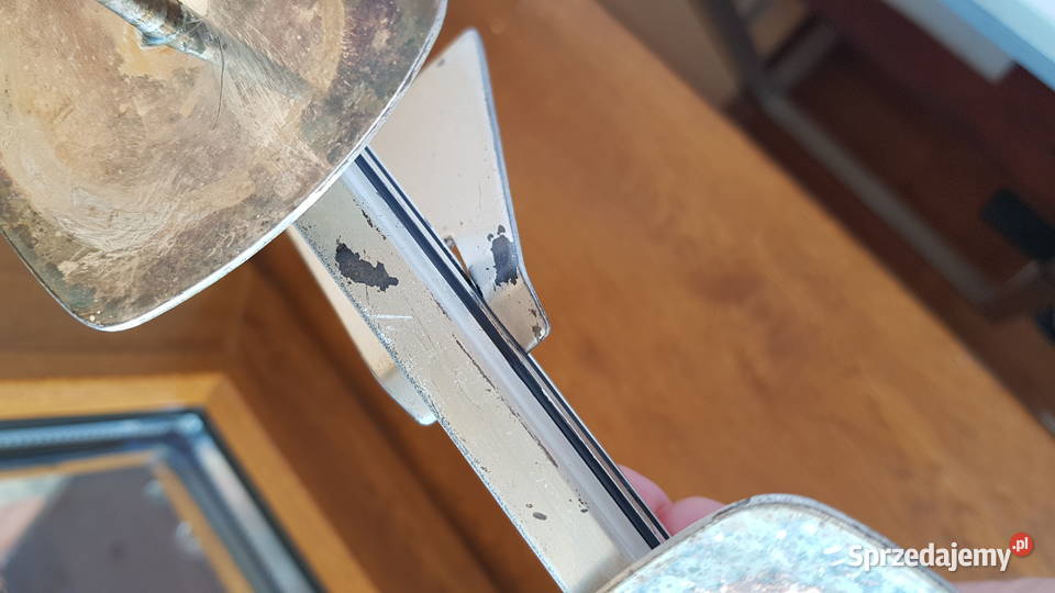 Stary metalowy świecznik z platerowanymi Dąbrowa Górnicza