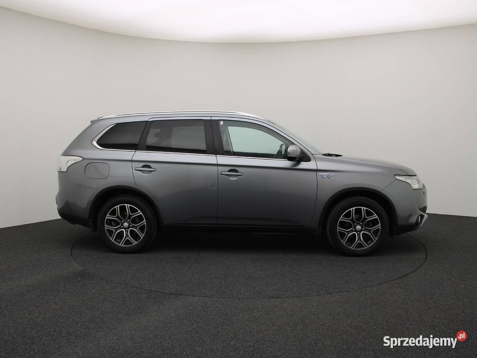 Mitsubishi Outlander III 20 Executive Edition Rok produkcji 2015 Mitsubishi Lublin