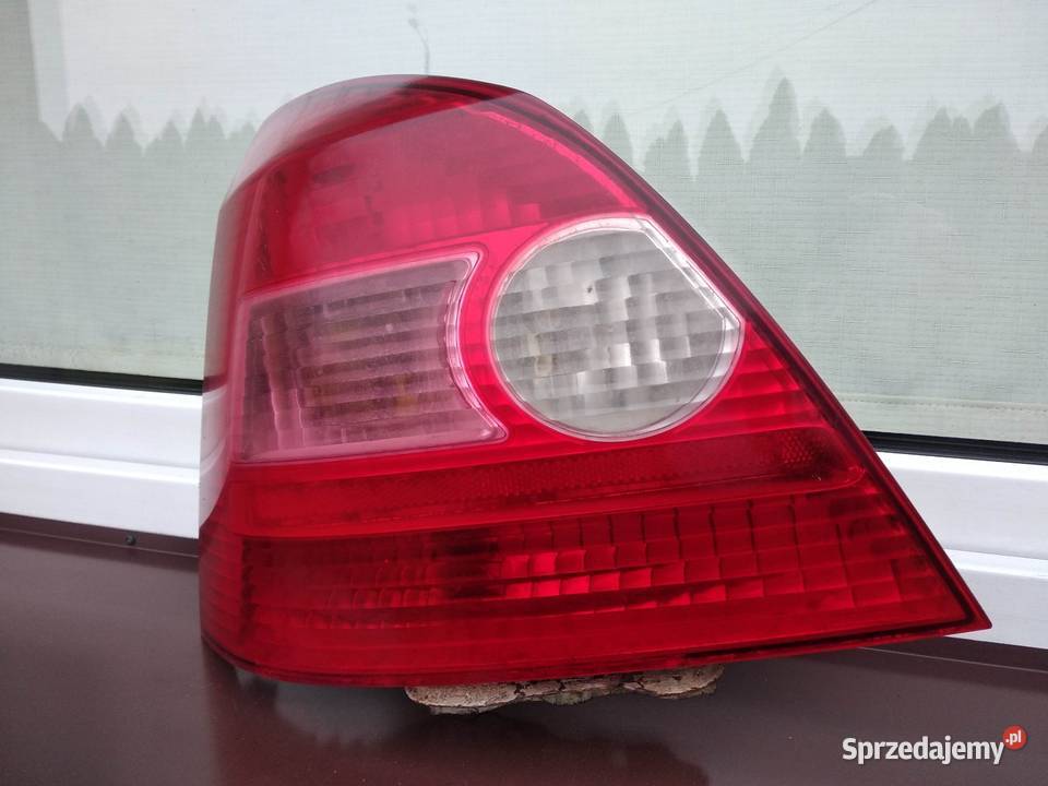 Honda Civic VII 7 5d przedlift lampa tył tylna sprzedam
