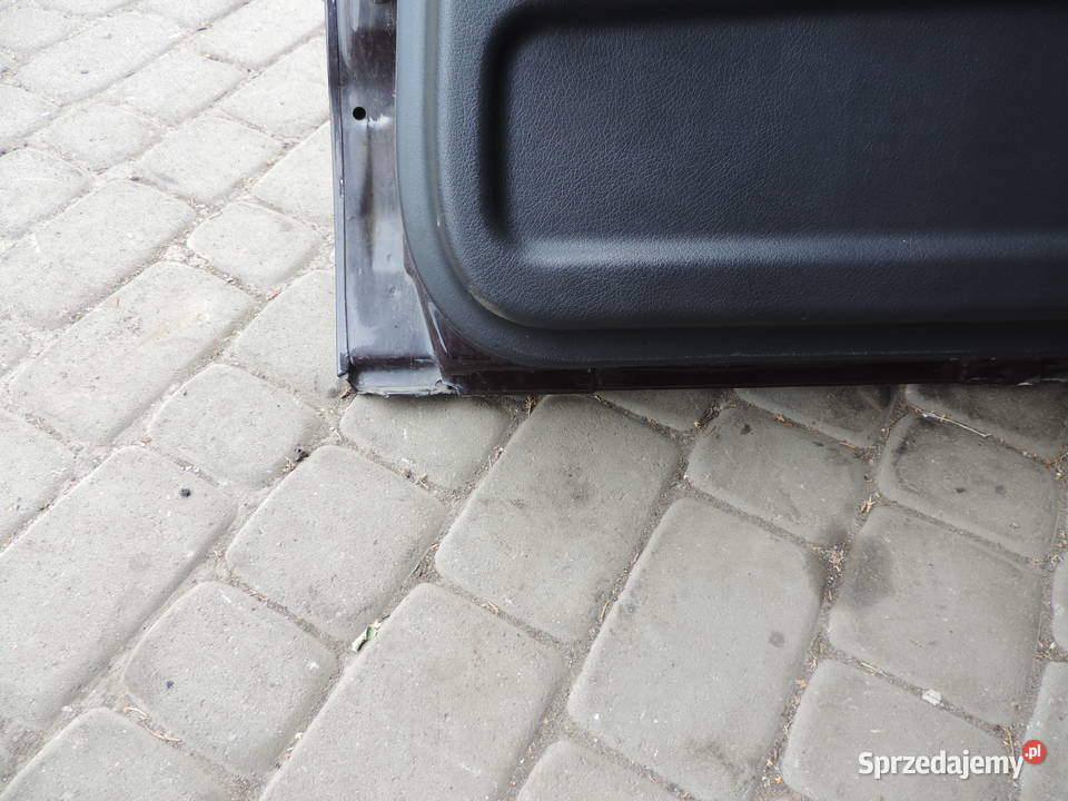 AUDI A4 B5 SEDAN DRZWI PRAWY TYŁ LY3K Rok produkcji 1995 małopolskie Nowy Sącz sprzedam