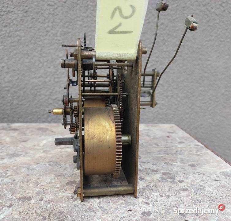 651 Mechanizm starego zegara ściennego Tczew