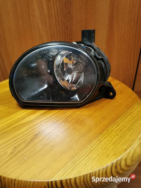 Audi Q7 Audi A3 Halogen prawy oryginalny stan osobowe Lampy przeciwmgielne Luzino