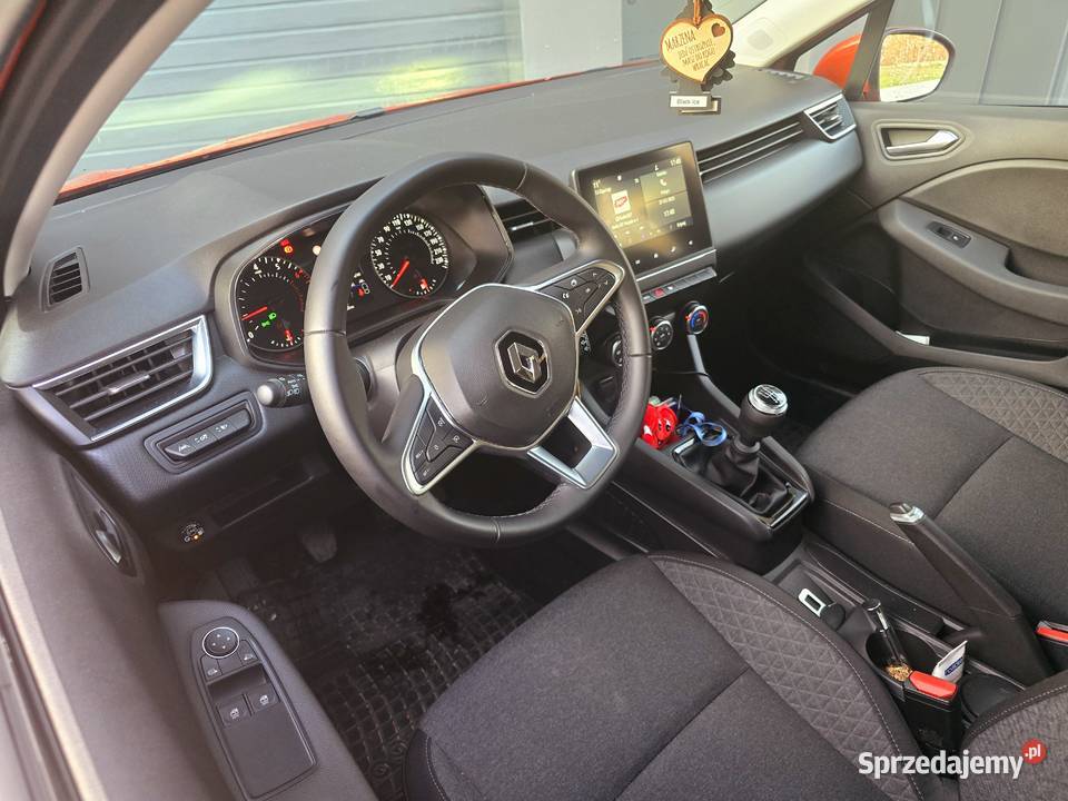 Renault Clio V 2022 z salonu Bezwypadkowy Wałcz