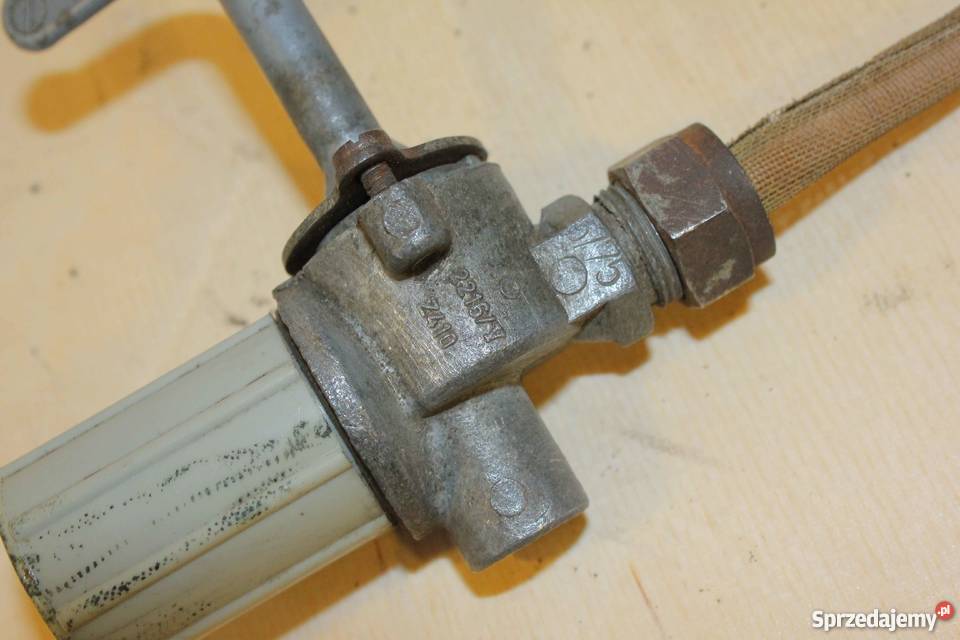 Trabant kranik paliwa Bytom