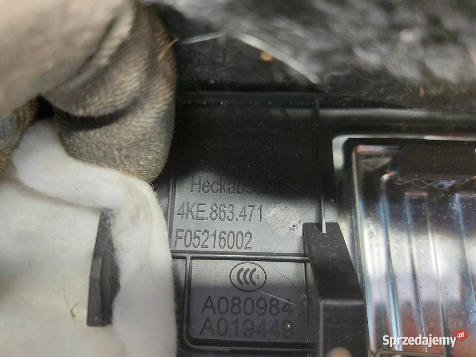 Audi Q8 ETRON SUV 4KE osłona na pas tylny rantu