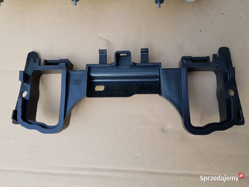 Mercedes W211 ramka plastik wlotów powietrza osobowe Gdańsk