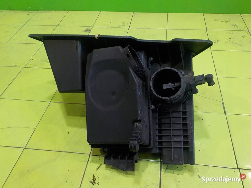 BMW X3 E83 20 B 06r 5D obudowa filtra powietrza Suków sprzedam