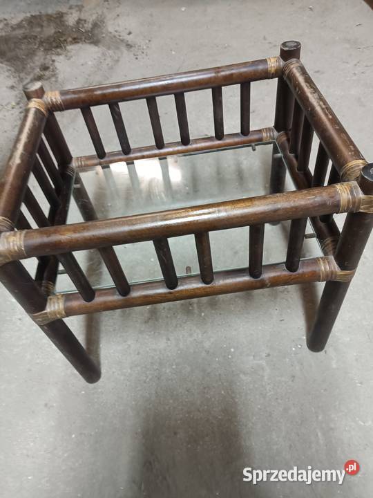 Stoliki kawowe rattanowe z szklanymi blatami