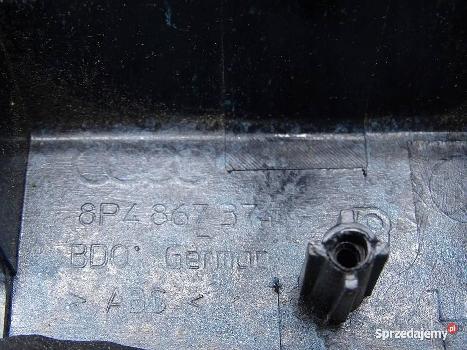 PODŁOKIETNIK BOCZKA DRZWI PRAWY TYŁ AUDI A3 8P sprzedam