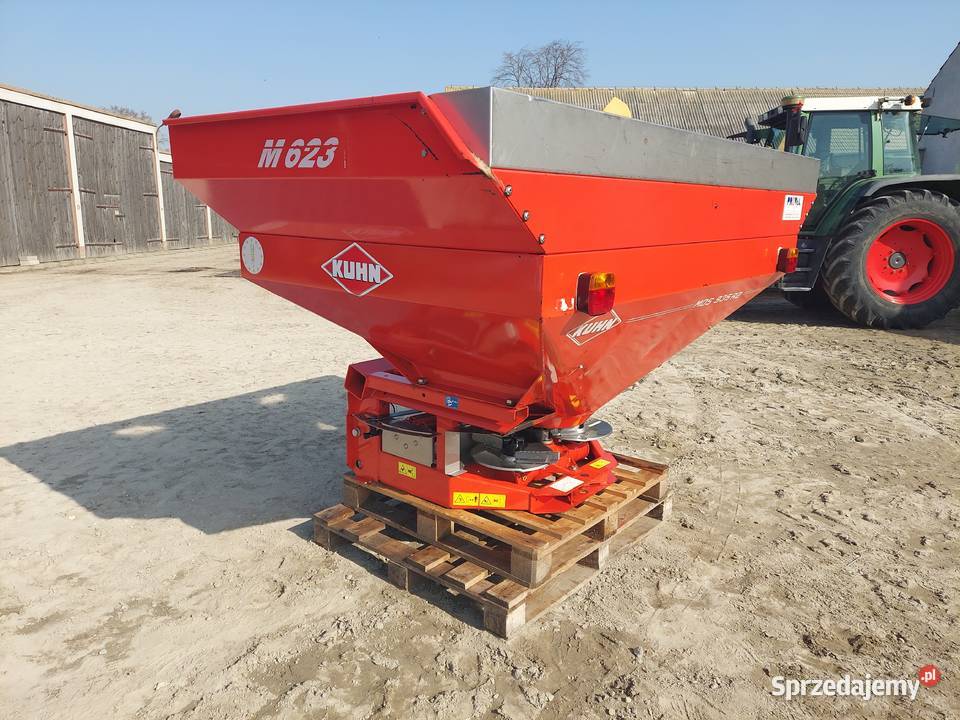 Rozsiewacz nawozów KUHN RAUCH mds 935 Rusko
