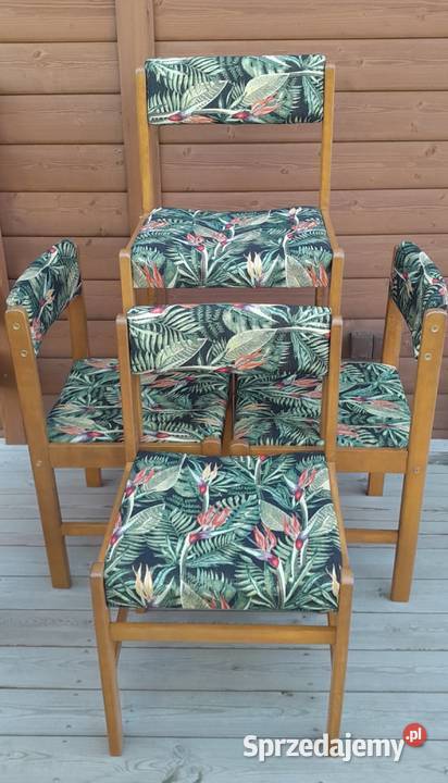 Świeżo odnowione krzesła PRL komplet 4 Krzesła podkarpackie Rzeszów
