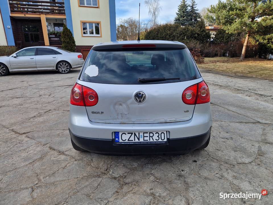 Volkswagen Golf V 16 LPG gaz stan techniczny aluminiowe felgi sprzedam