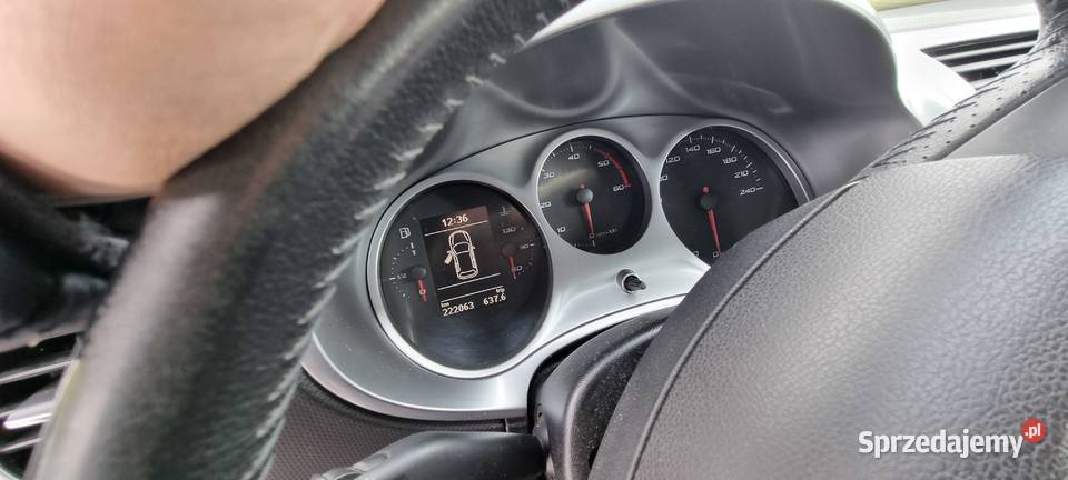 Seat Leon 16 TDI 105 zadbany bogate wyposażenie