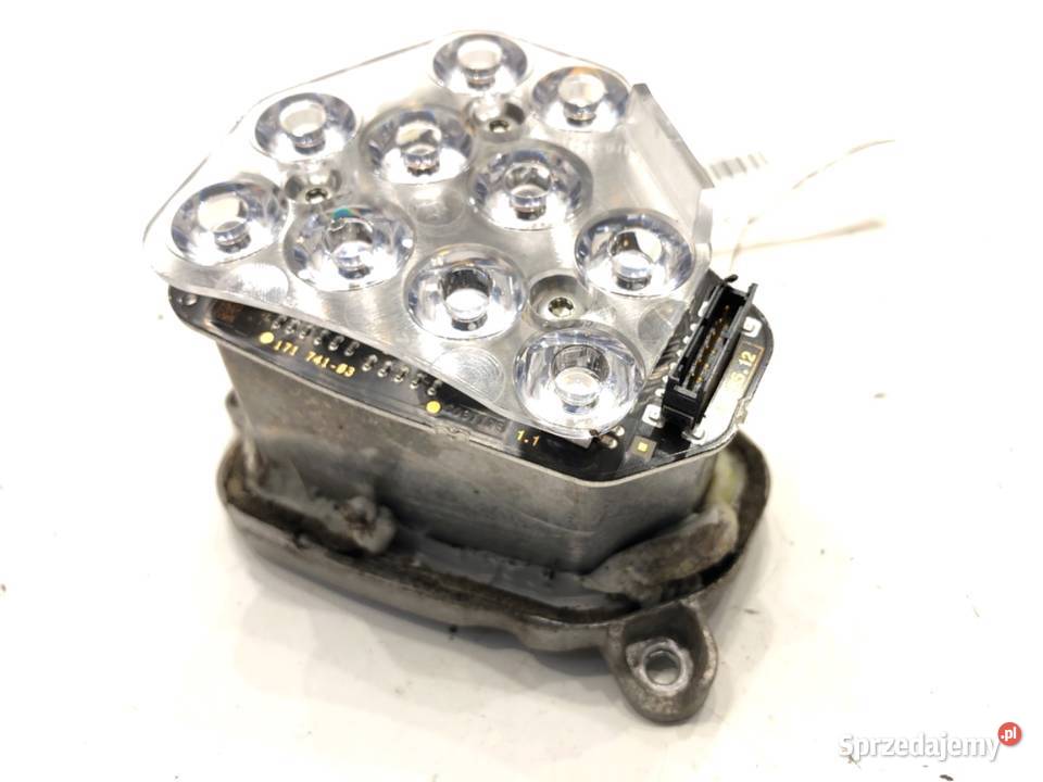 KIERUNKOWSKAZ REFLEKTORA LEWY PRZÓD BMW F11