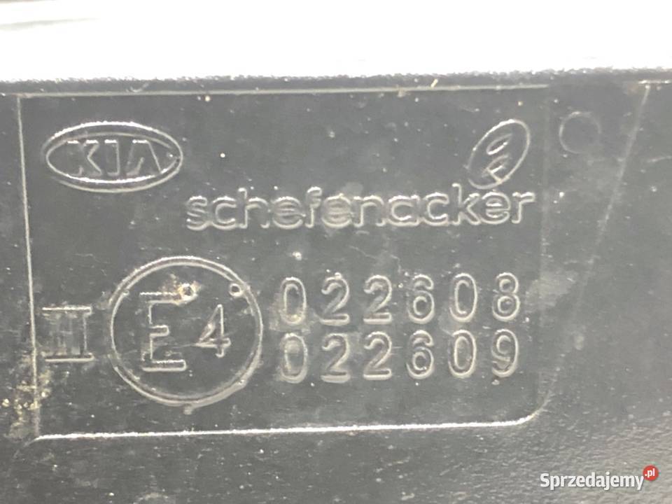 LUSTERKO PRAWY KIA CEED Kombi 0712 So Red