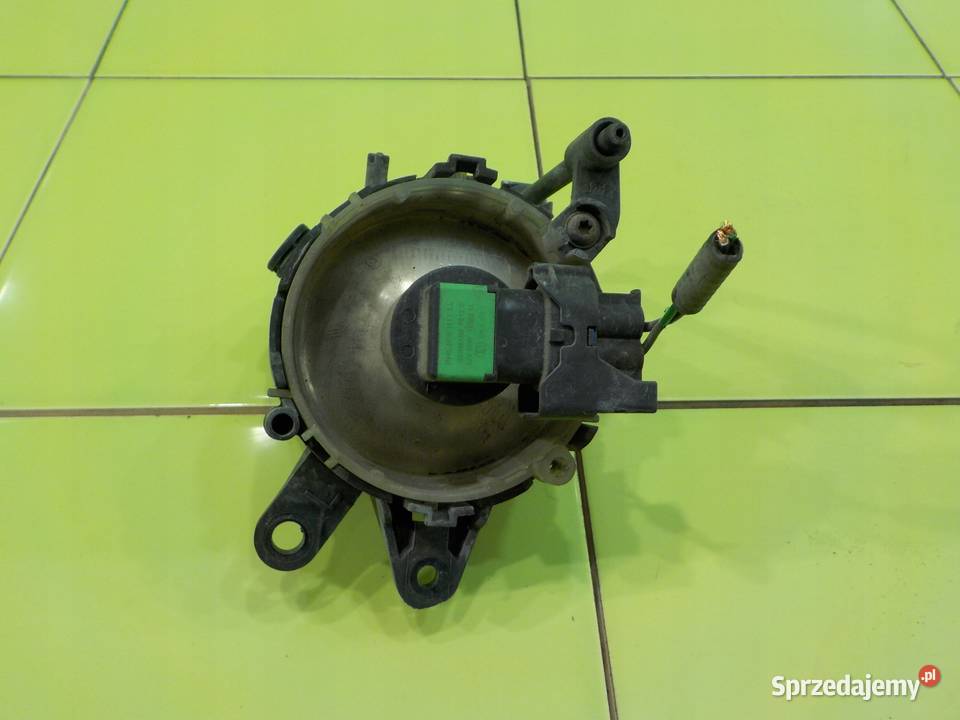 VOLVO C70 II 24 D AUT 07r 2D halogen lewy Suków