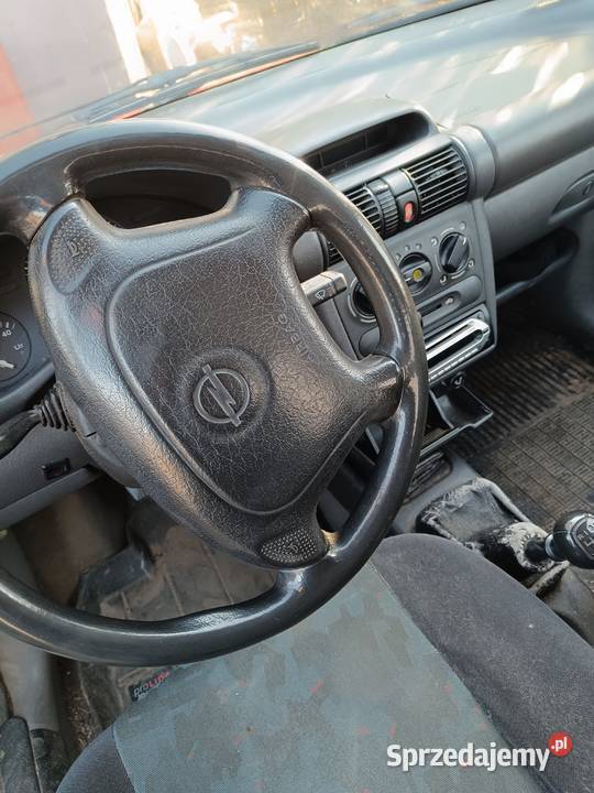 Opel Corsa 12 benzyna Sprawna