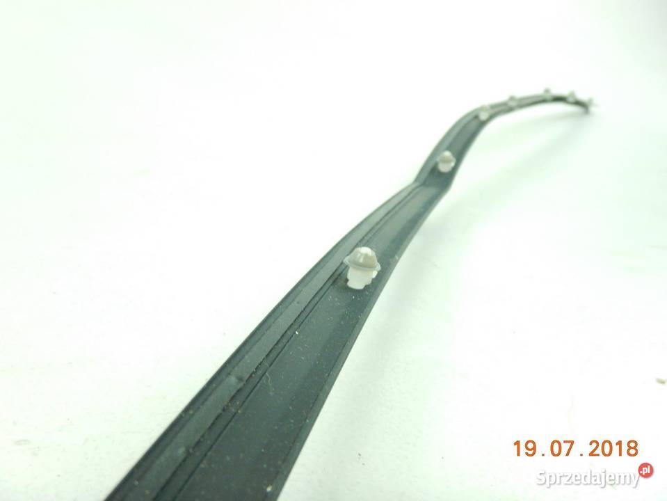 LISTWAUSZCZELKA SZYBY SUZUKI SWIFT GAGT 13 L4 G