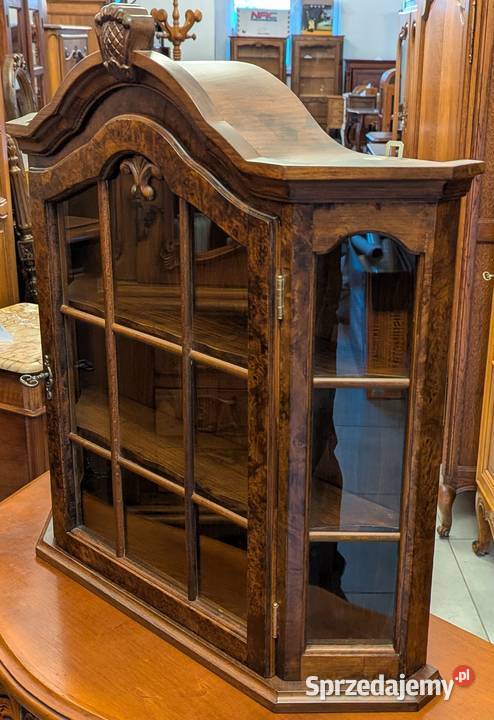 Piękna szafkawitryna wiszącasklep Dąbrowa śląskie Dąbrowa Górnicza