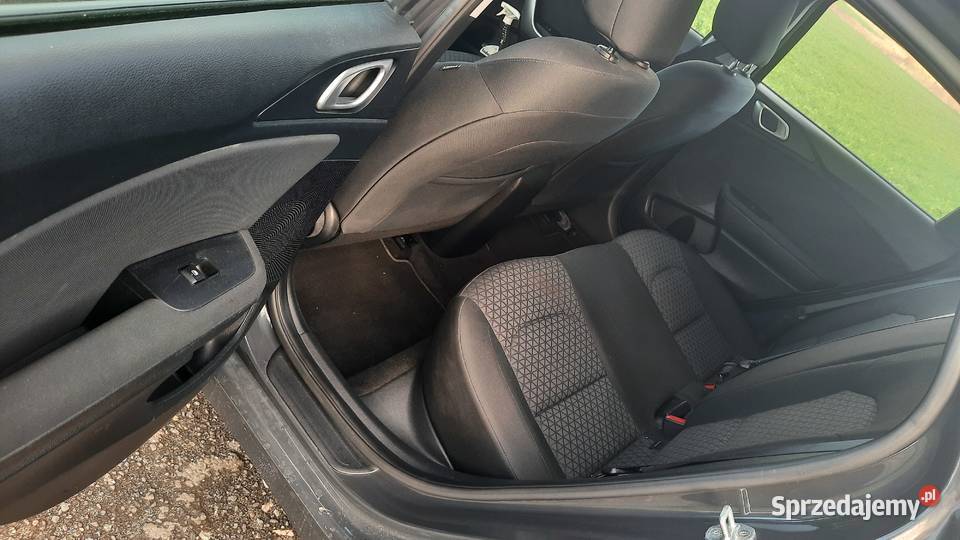 Kia Ceed 2022r LIFT 10 100 22 bogata wyposażenia sprowadzony Ostrów Wielkopolski