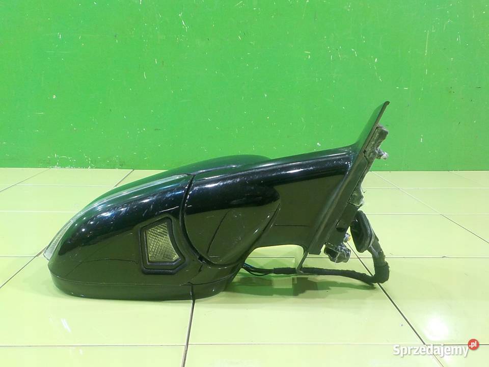 VOLVO V40 II 16 D2 14r HB 5D lusterko prawe Suków