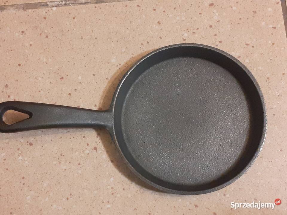 Mała mini patelnia żeliwna śr 12 śląskie