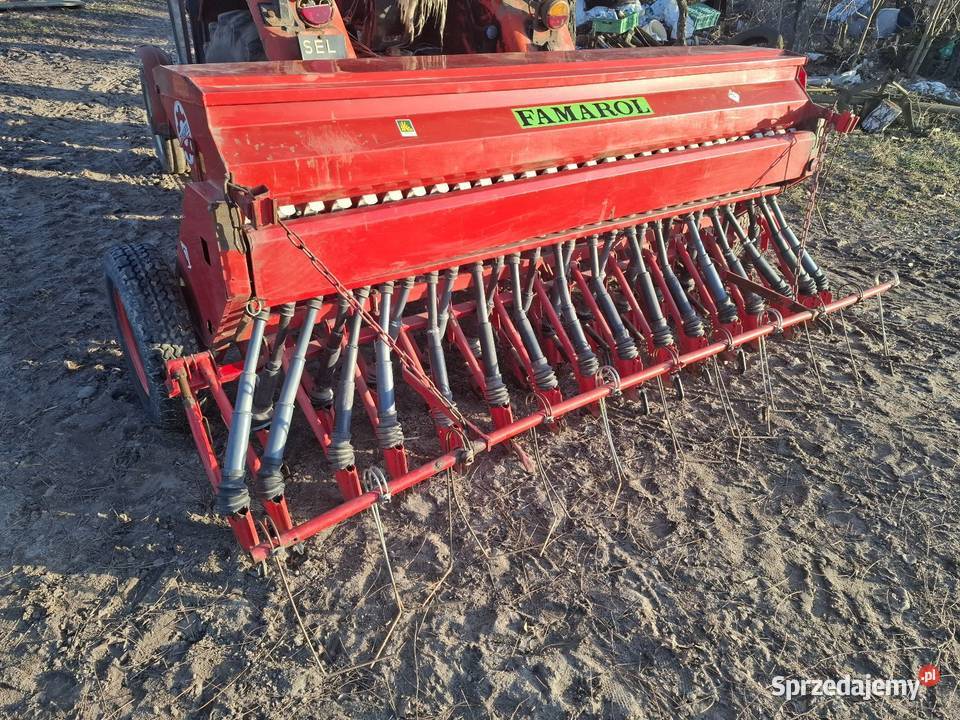 Siewnik famarol 3m nieuszkodzony sprzedam