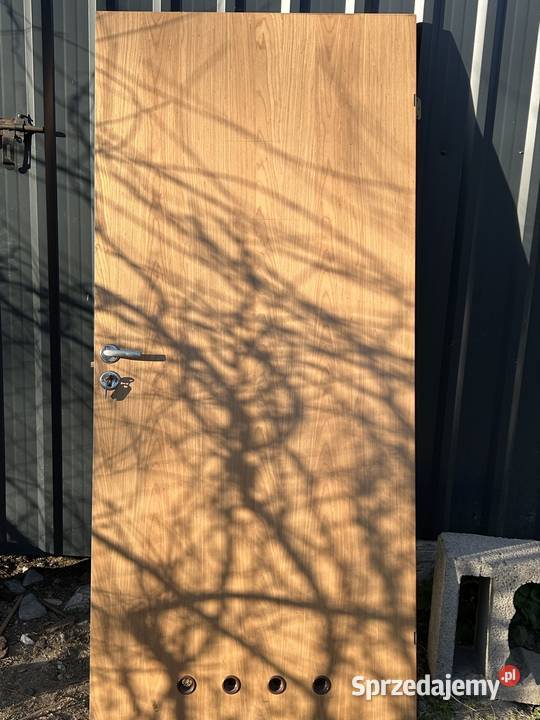 sprzedam drzwi 205cm Niedrzwica Duża