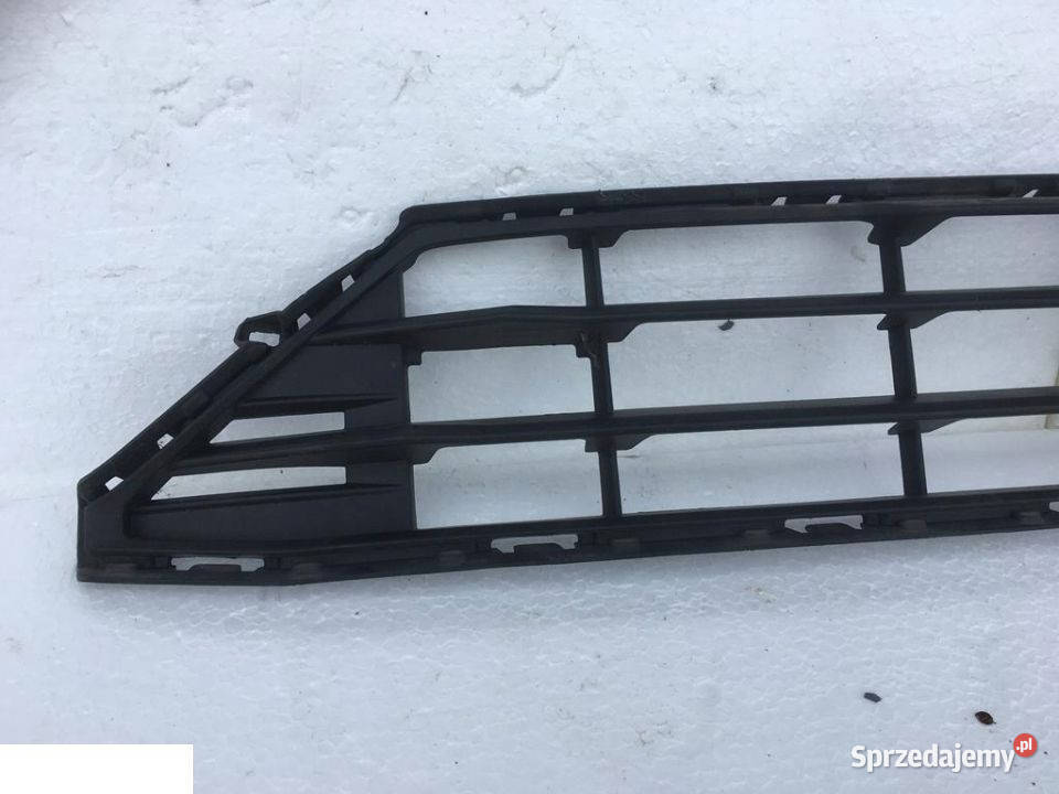 VOLVO XC60 LIFT KRATKA ZDERZAKA ŚRODKOWA