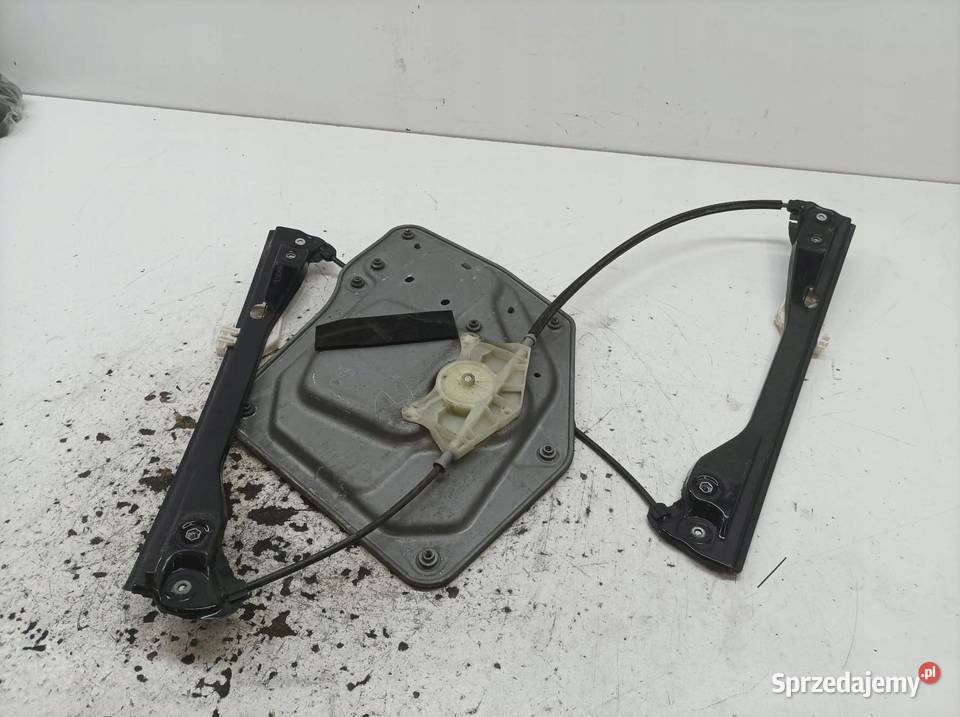 MECHANIZM SZYBY PRAWY PRZÓD 8K0959802A Skoda